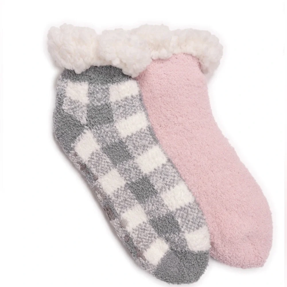 MUK LUKS 2pairs warm & cozy faux fur pink & gray plaid Ankle Height‎ Cabin socks